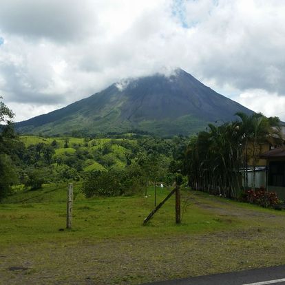 Costa Rica Arenal Volcano, Photo by Travel author Nikki Page