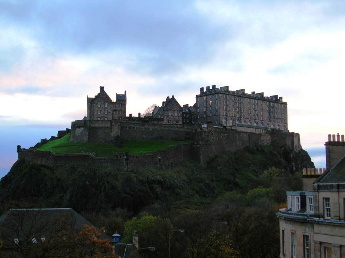 Scotland Edinburgh castillo: Photo by Nikki Page